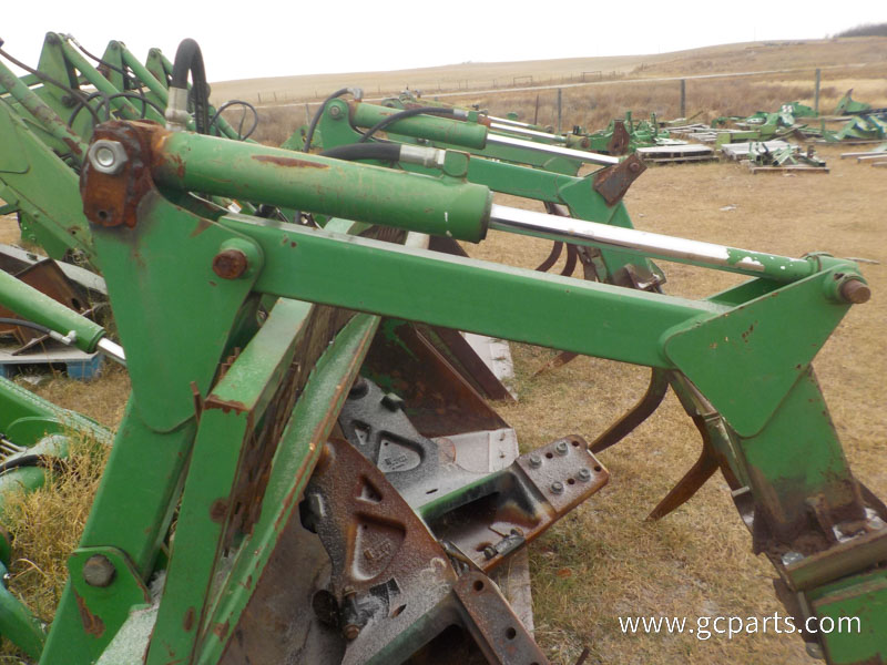 741 LOADER 8FT W/ GRAPPLE